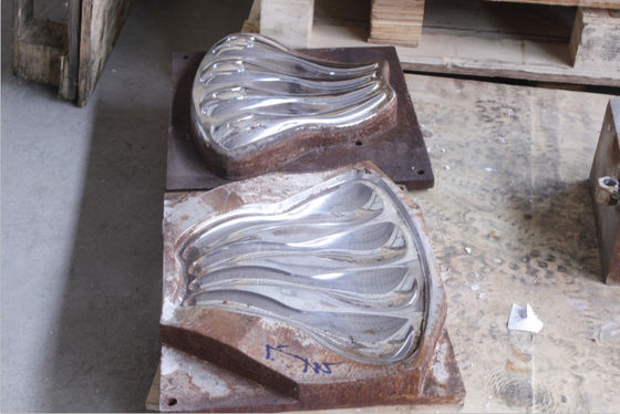 Yüksek Hassasiyetli Çelik Kalıp Melamin Sofra Kalıbı Çok Boşluklu Yüzey Parlatma