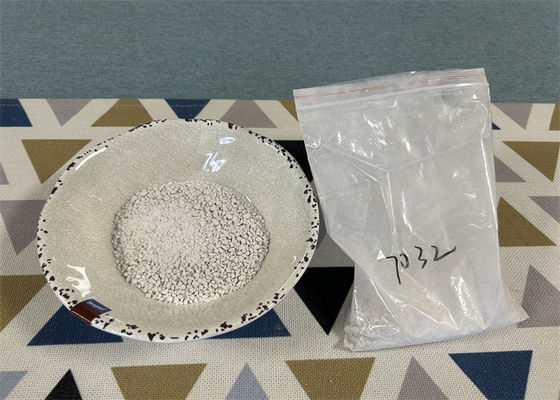 Normal Sıcaklıklar ve Basınçlar İçin Toksik Olmayan Saf Melamin Tozu Beyaz Görünüm