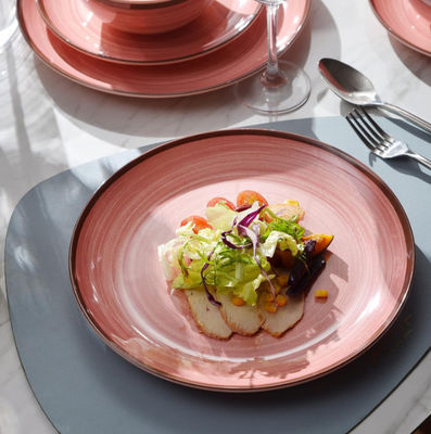 12 adet melamin yemek takımları 4 kişilik tabaklar ve kaseler.