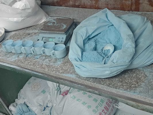 Yüksek Saflıklı Melamine Kalıplama Tozu 99.8% Masa Tablosu Üretimi İçin Özel Renk